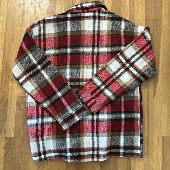 *last chance* Amazon Yeokou | Women’s red & white plaid shacket w/ buttons - Picture 15 of 16